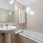 Ténis Mar E Apartamento *